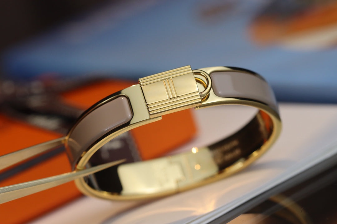 HELENE LOCK BRACELET