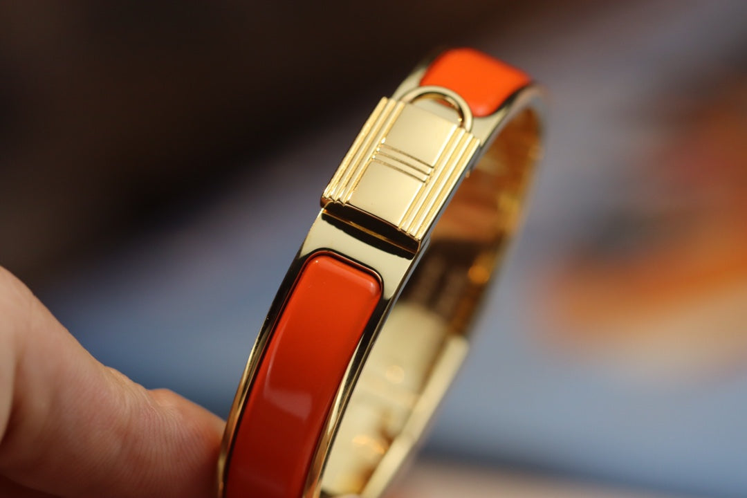 HELENE LOCK ORANGE GOLD BRACELET