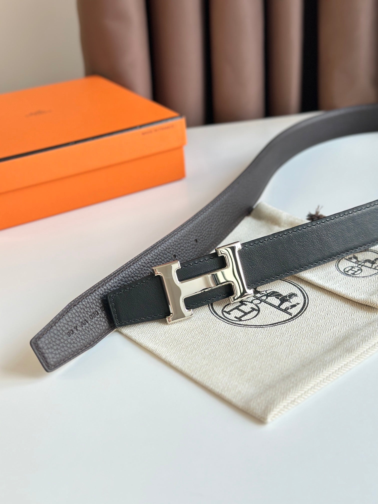 HELENE H REVERSIBLE LEATHER BELT — BLACK & EBONY (SILVER HARDWARE, 32MM)