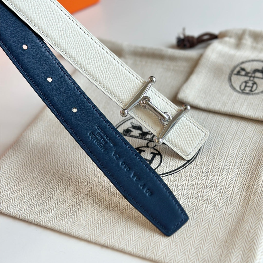 HELENE MORS H REVERSIBLE LEATHER BELT — BLUE & BEIGE (SILVER HARDWARE, 24MM)