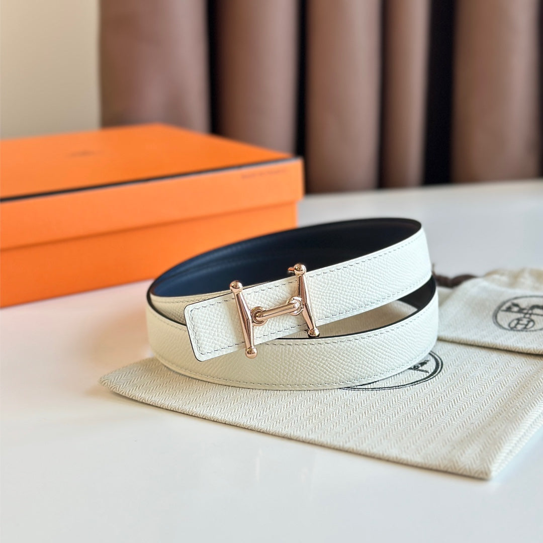 HELENE MORS H REVERSIBLE LEATHER BELT — BLUE & BEIGE (PINK GOLD HARDWARE, 24MM)