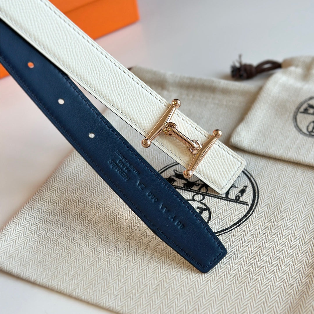 HELENE MORS H REVERSIBLE LEATHER BELT — BLUE & BEIGE (PINK GOLD HARDWARE, 24MM)