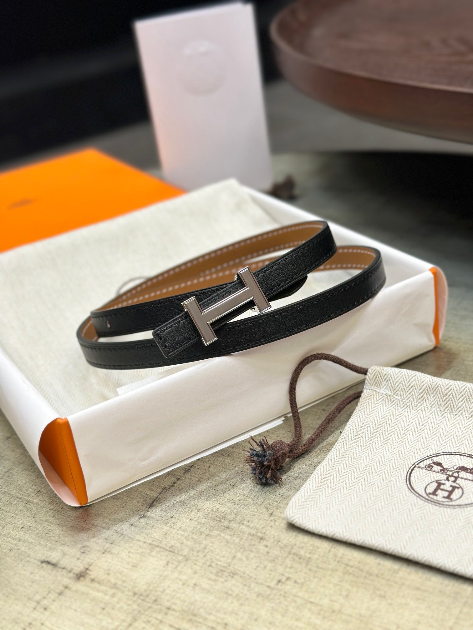 HELENE FOCUS REVERSIBLE LEATHER BELT — TAWNY BROWN & BLACK (SILVER HARDWARE)