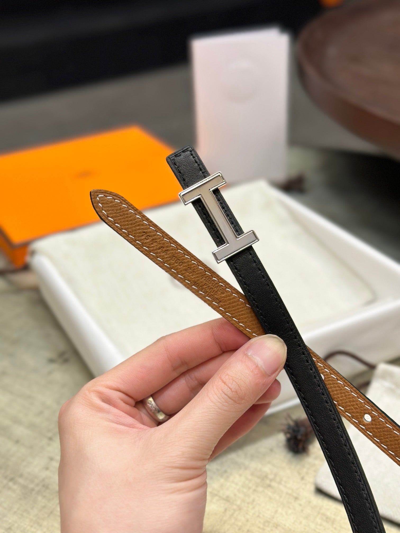 HELENE FOCUS REVERSIBLE LEATHER BELT — TAWNY BROWN & BLACK (SILVER HARDWARE)