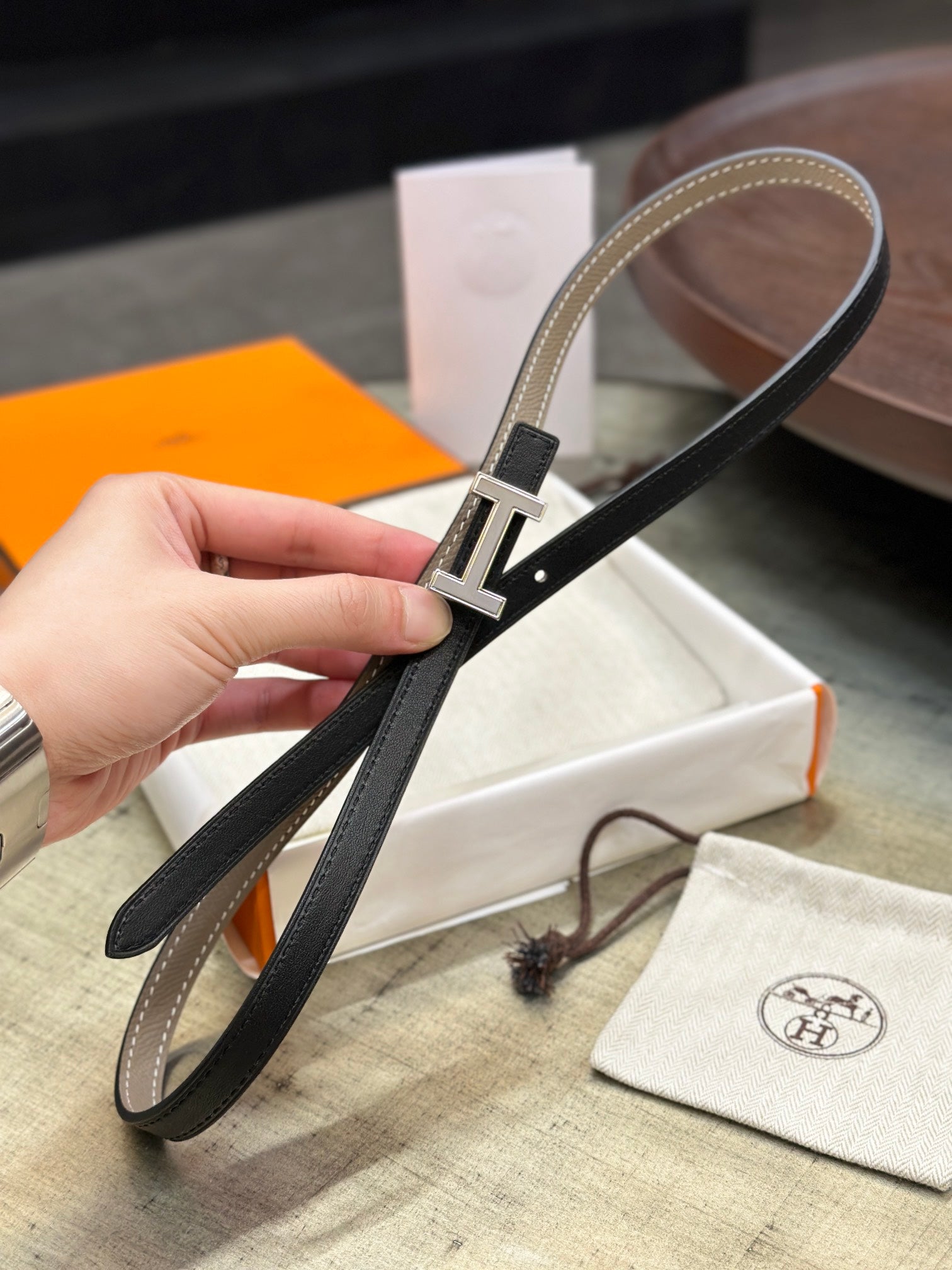 HELENE FOCUS REVERSIBLE LEATHER BELT — KHAKI BROWN & BLACK (SILVER HARDWARE)