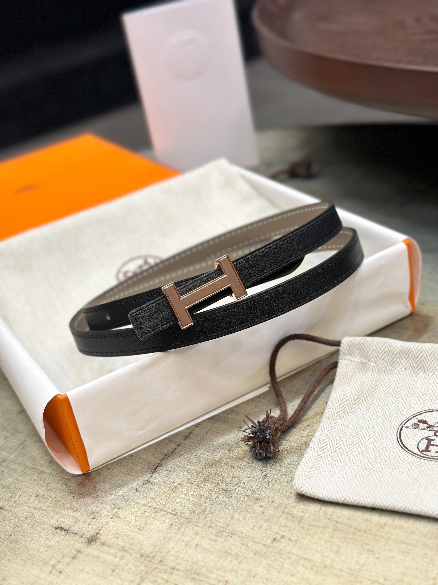 HELENE FOCUS REVERSIBLE LEATHER BELT — BLACK & CAMEL BROWN (COPPER HARDWARE)