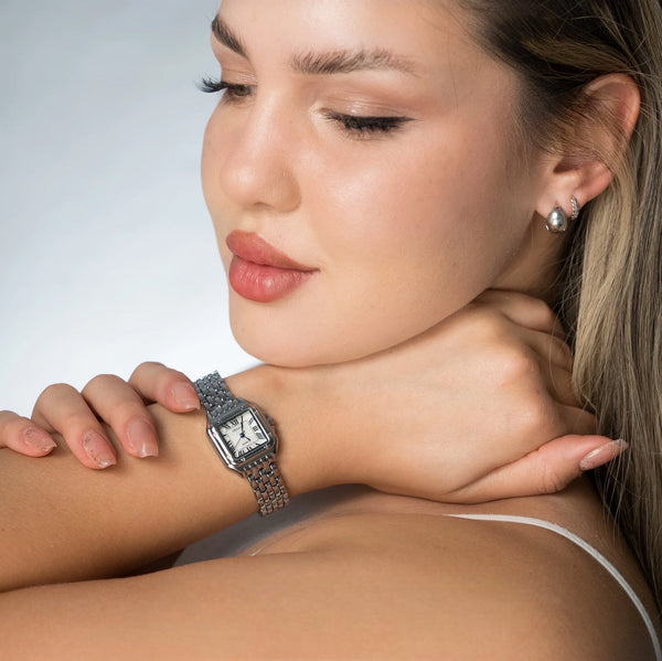 ELEGANT TIMEPIECE WATCH