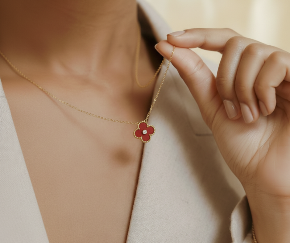 CLOVER 15MM DIAMOND CARNELIAN NECKLACE
