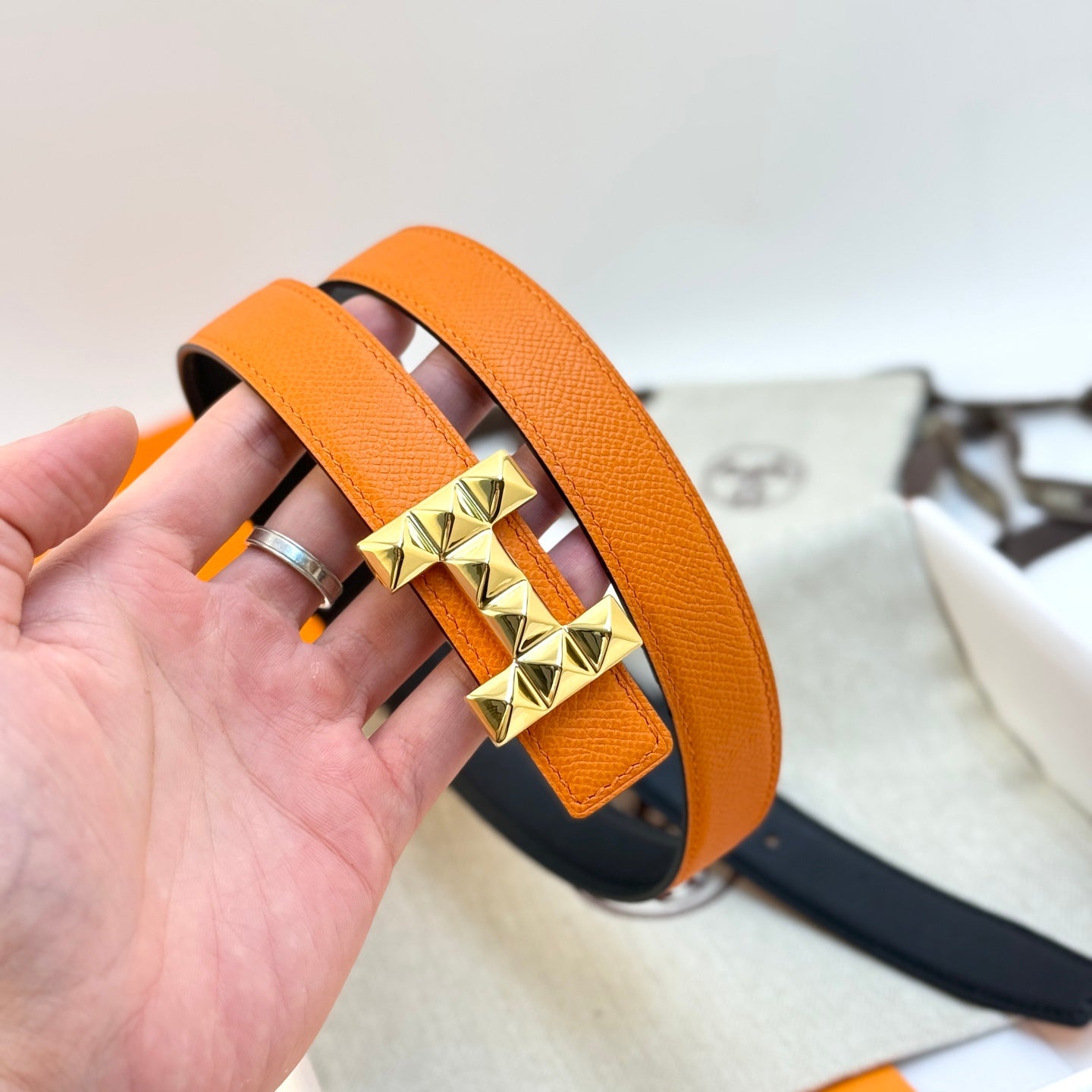 HELENE INFINI REVERSIBLE LEATHER BELT — ORANGE EPSOM (GOLD HARDWARE, 24MM)