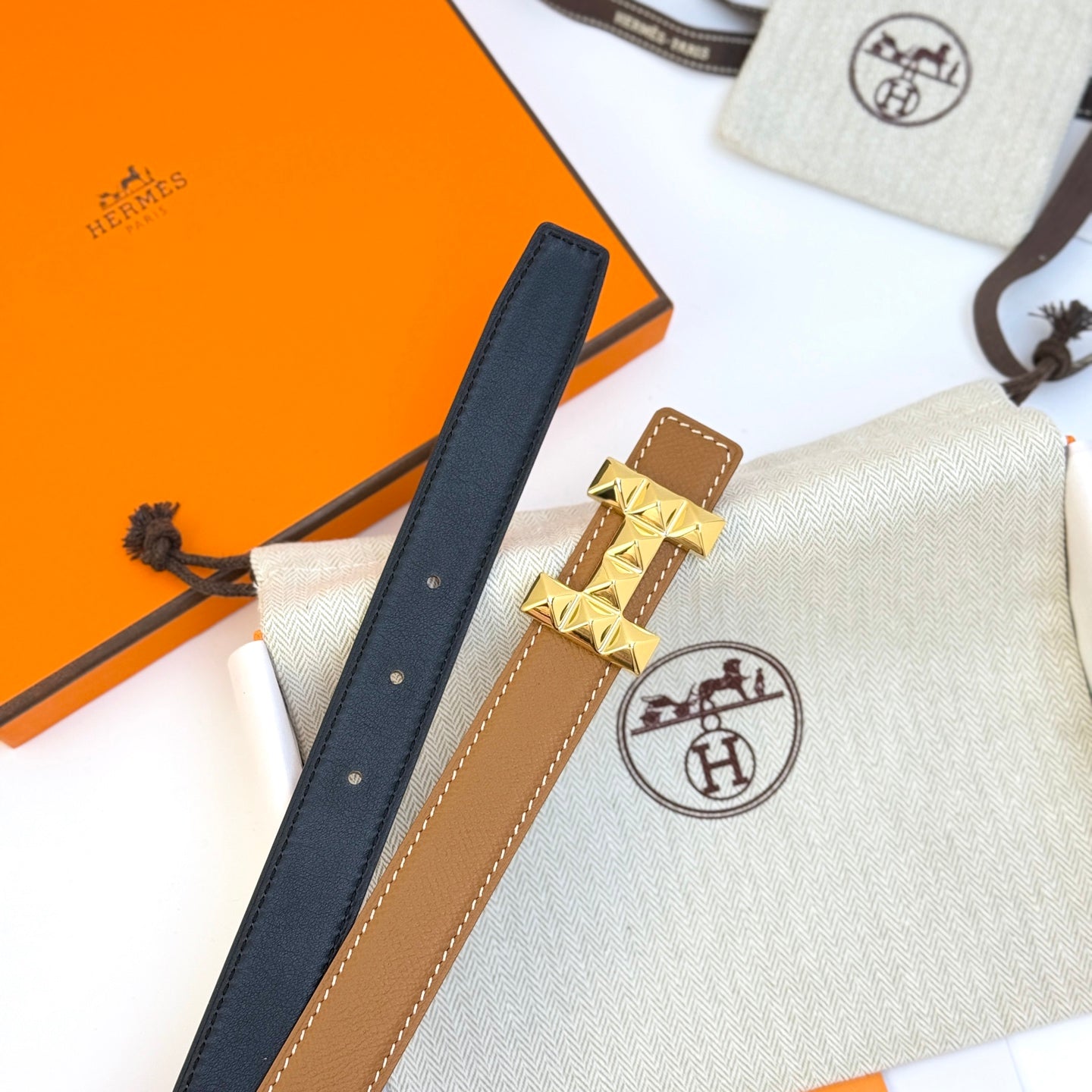 HELENE INFINI REVERSIBLE LEATHER BELT — BROWN EPSOM (GOLD HARDWARE, 24MM)