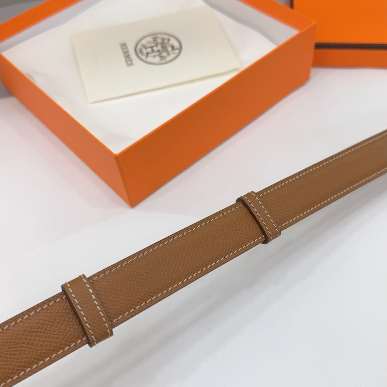 MAISON CDC LEATHER BELT — GOLD EPSOM (GOLD HARDWARE, 30MM)