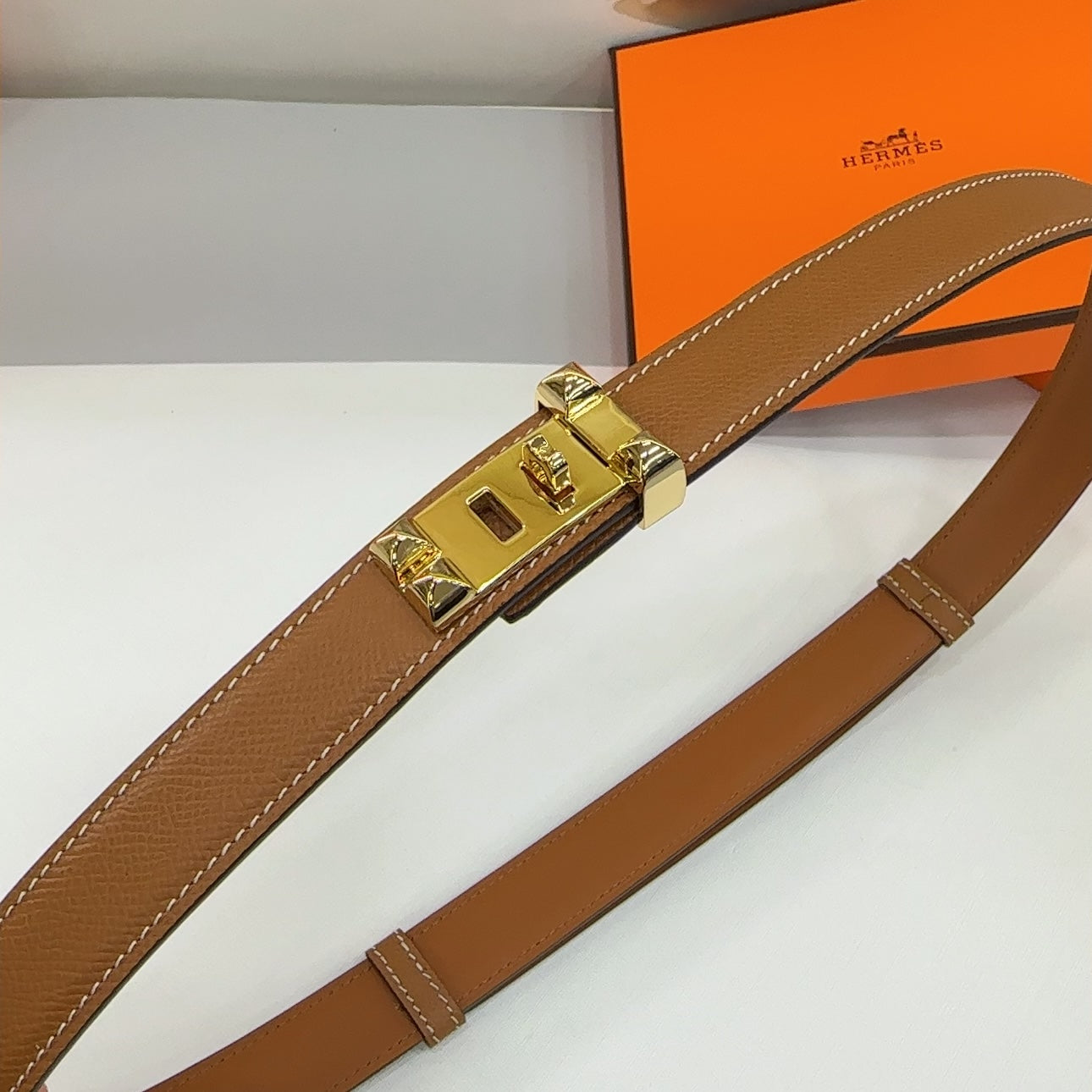 MAISON CDC LEATHER BELT — GOLD EPSOM (GOLD HARDWARE, 30MM)