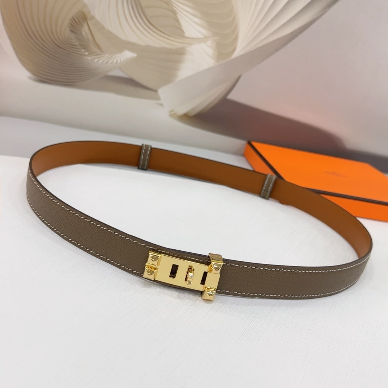 MAISON C.D.C. LEATHER BELT — ETAIN EPSOM (GOLD HARDWARE, 30MM)