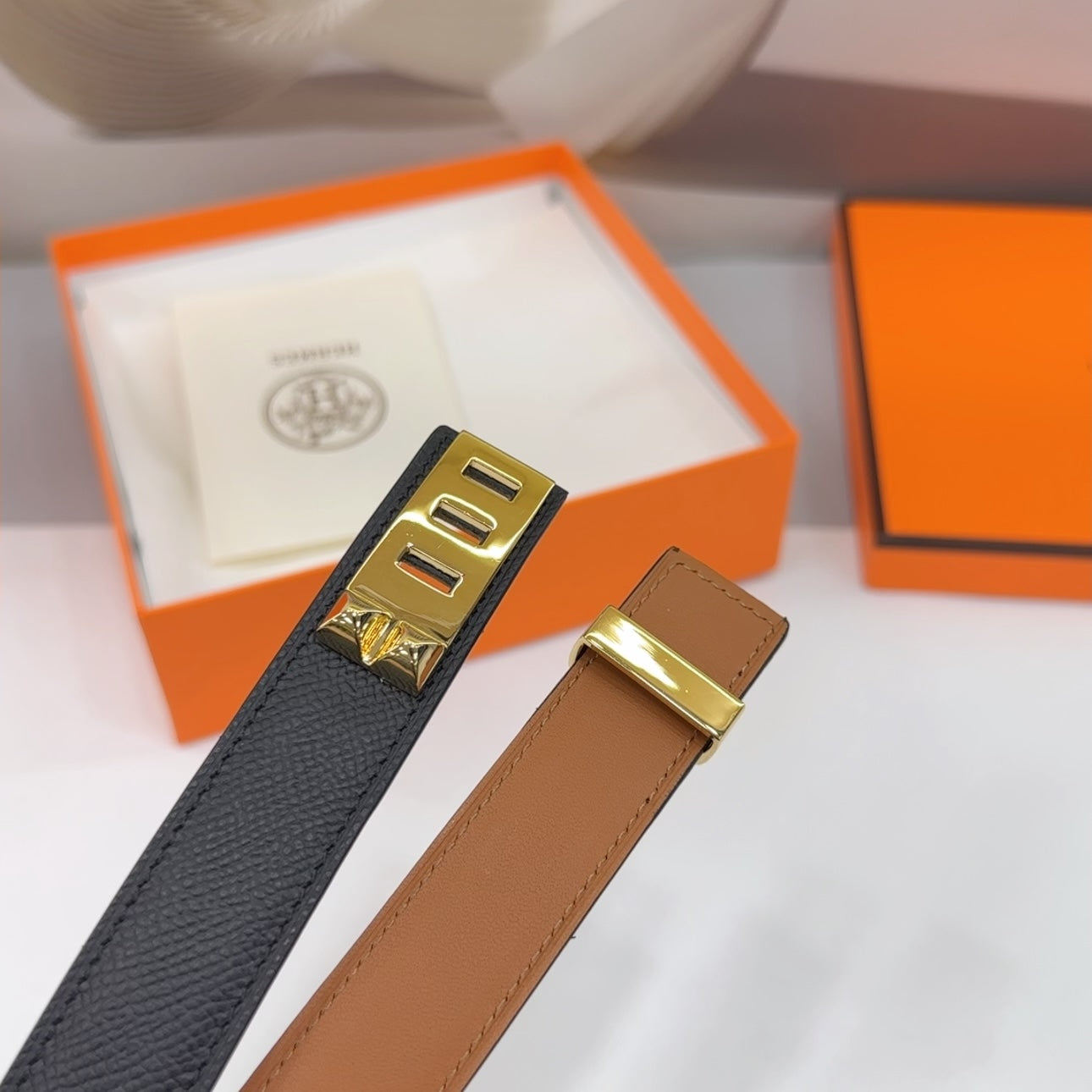 MAISON C.D.C. LEATHER BELT — BLACK EPSOM (GOLD HARDWARE, 30MM)