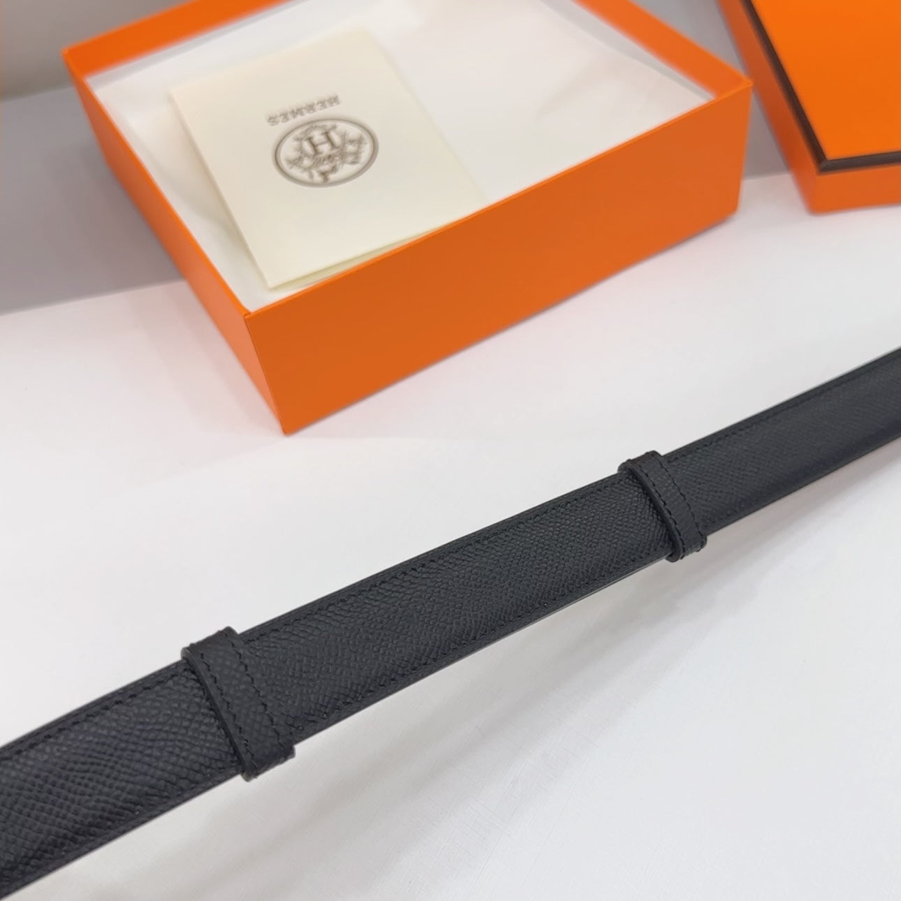 MAISON C.D.C. LEATHER BELT — BLACK EPSOM (GOLD HARDWARE, 30MM)