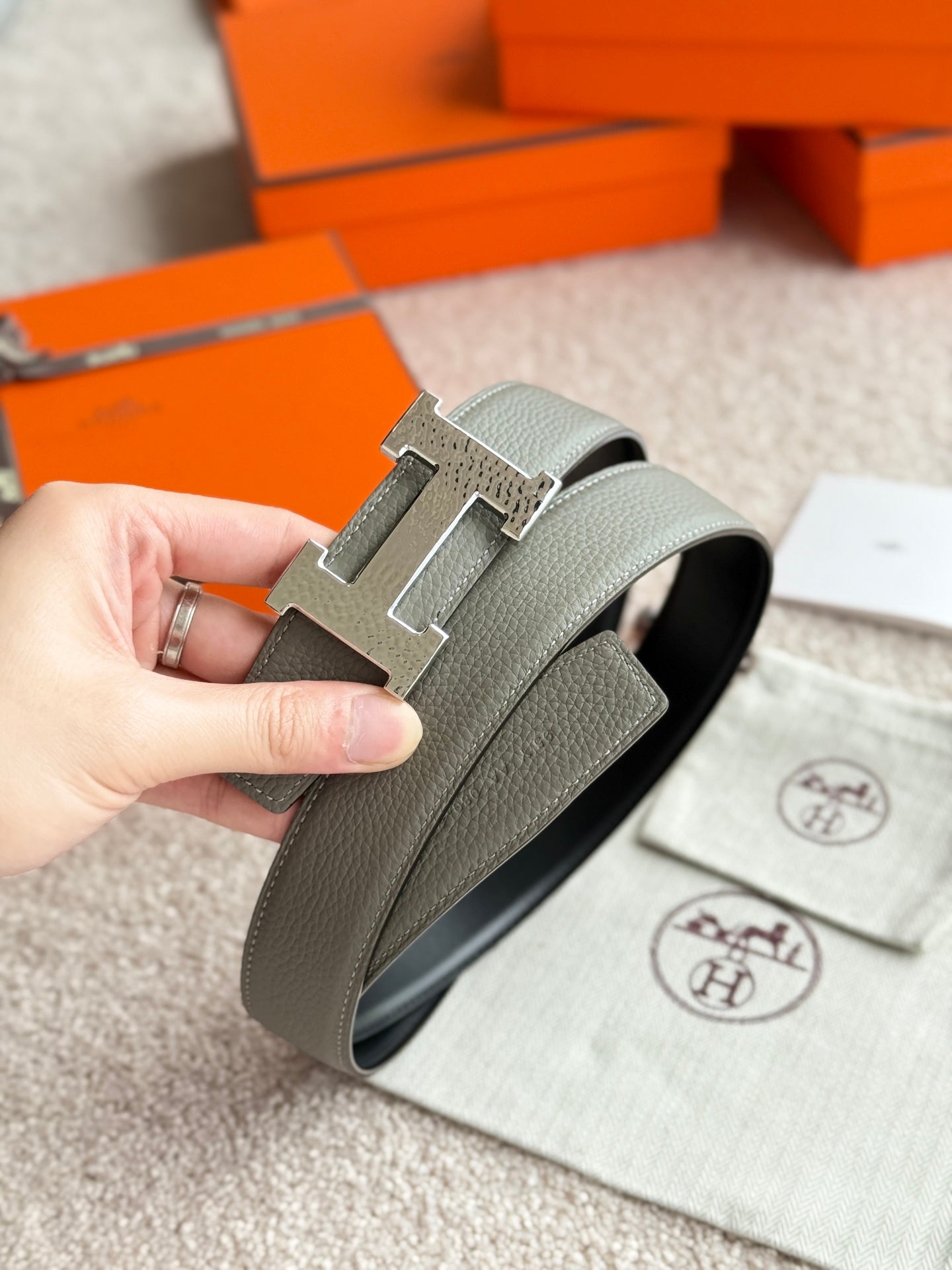 HELENE H GUILLOCHÉ LEATHER BELT — GRAY GREEN (SILVER HARDWARE, 32MM)