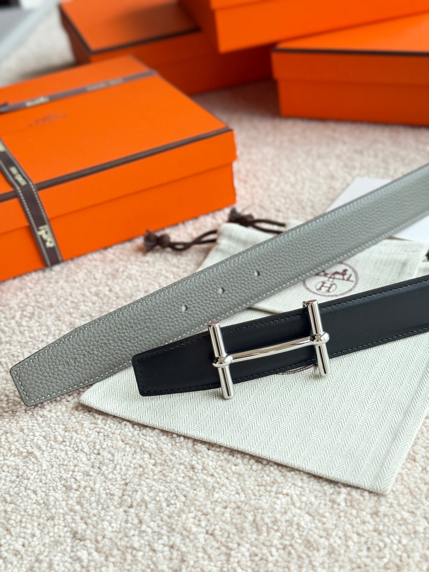 HELENE H D'ANCRE LEATHER BELT — MEYER GRAY (SILVER HARDWARE)