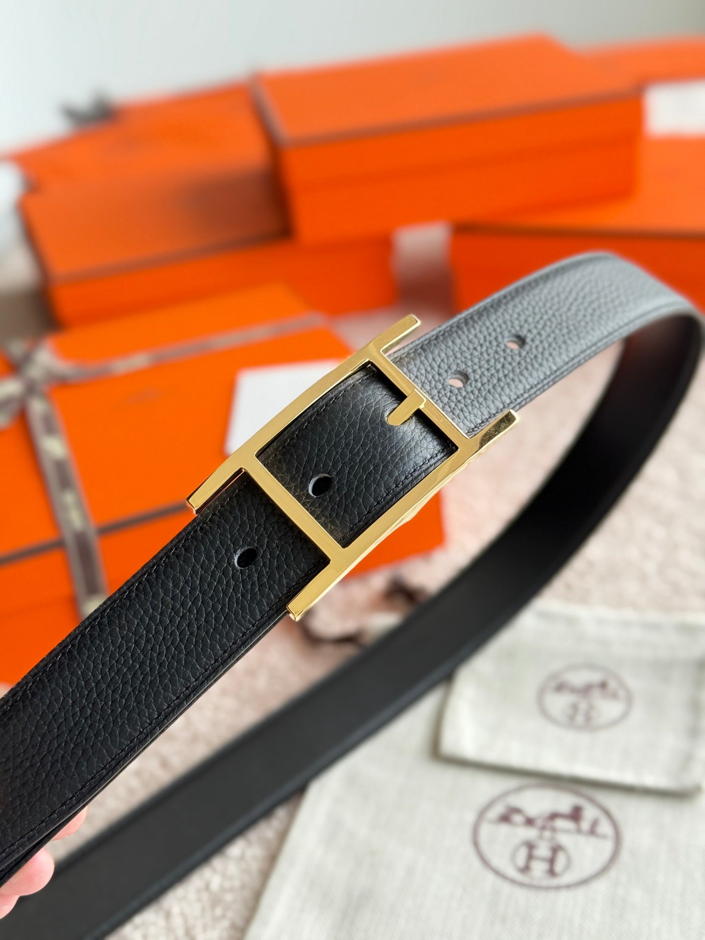 HELENE QUENTIN LEATHER BELT — BLACK (GOLD HARDWARE, 32MM)