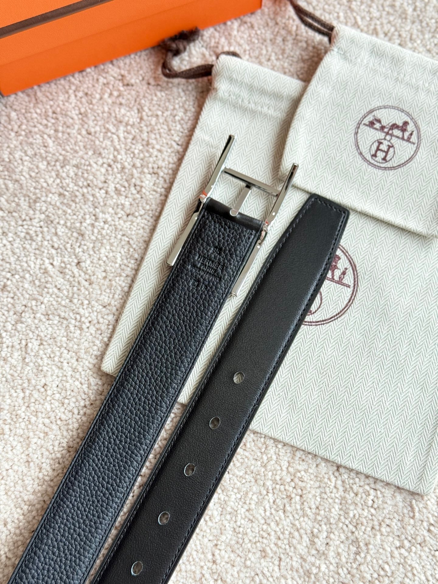 HELENE QUENTIN LEATHER BELT — BLACK (SILVER HARDWARE, 32MM)