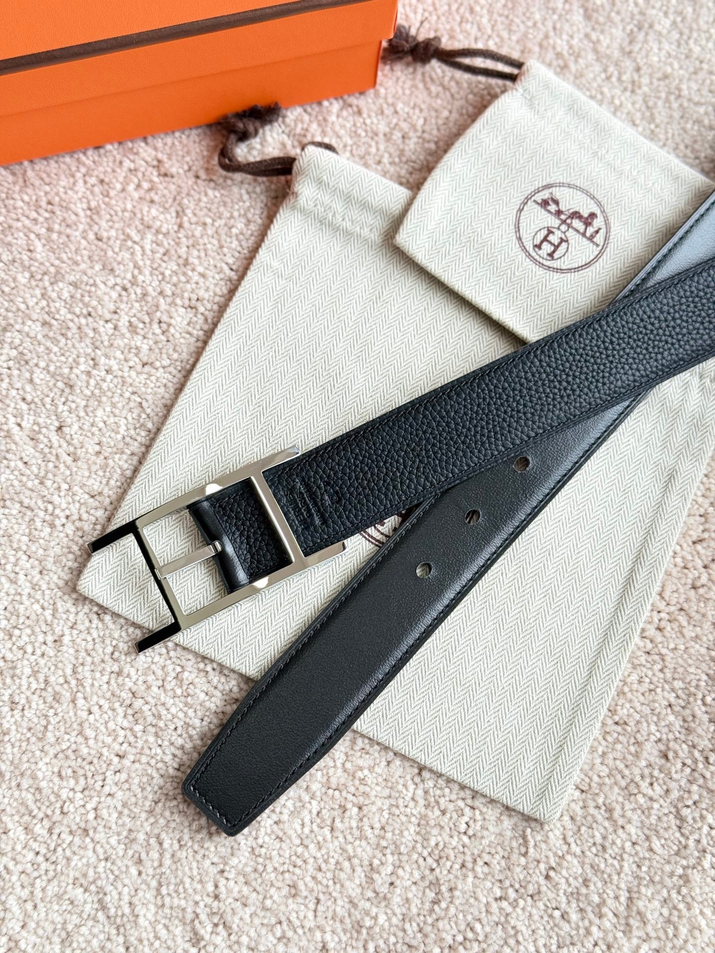 HELENE QUENTIN LEATHER BELT — BLACK (SILVER HARDWARE, 32MM)