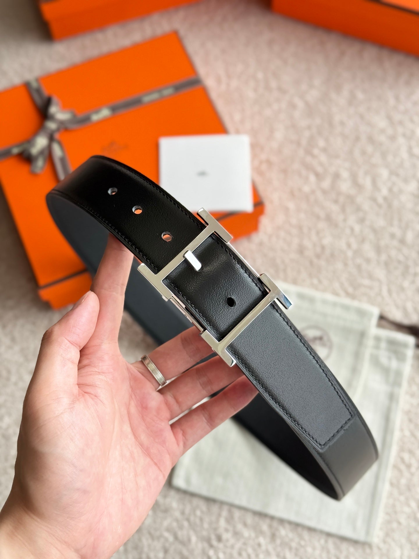 HELENE HADRIEN REVERSIBLE LEATHER BELT — BLACK (SILVER HARDWARE, 38MM)