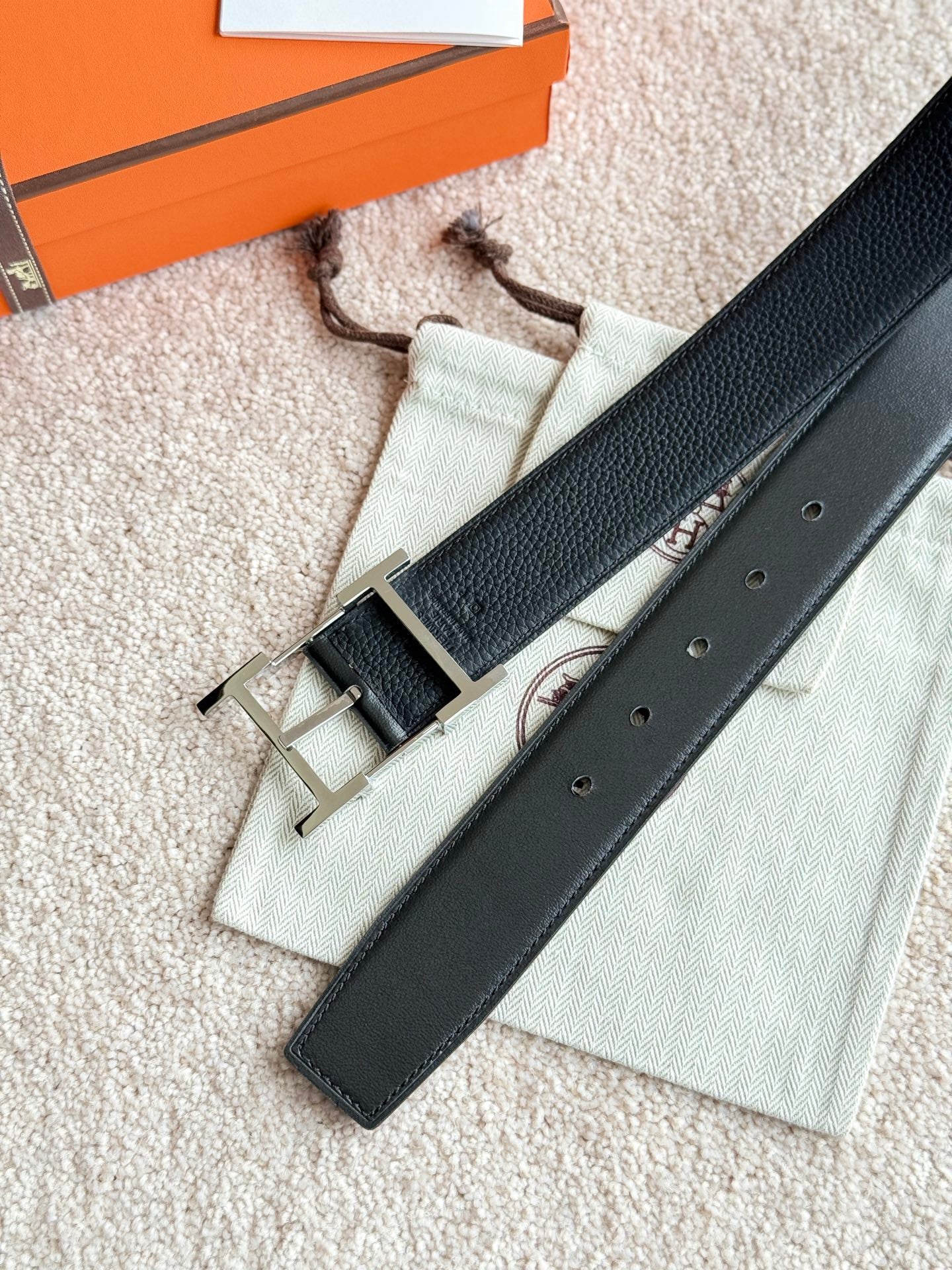 HELENE HADRIEN REVERSIBLE LEATHER BELT — BLACK (SILVER HARDWARE, 38MM)