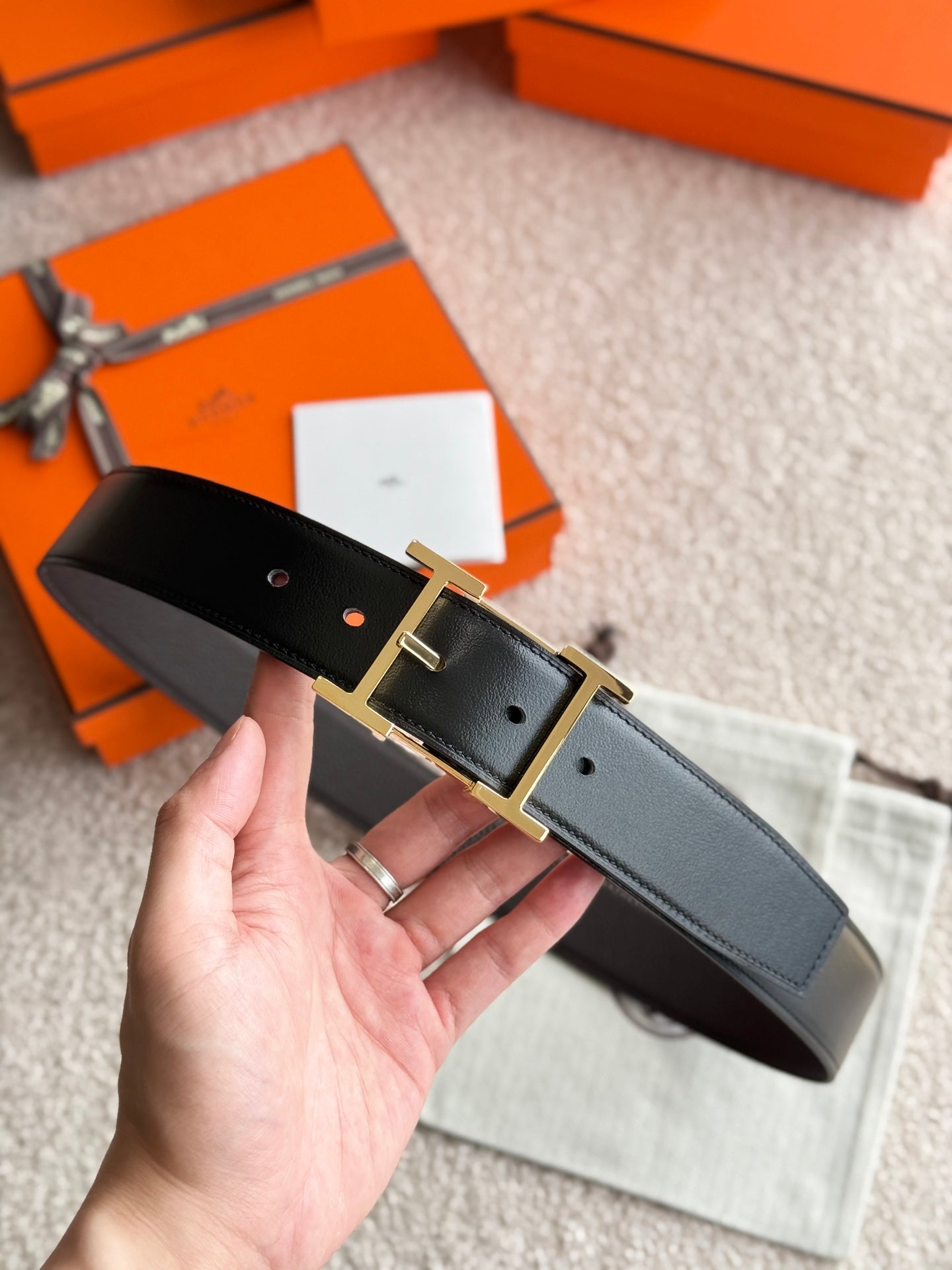 HELENE HADRIEN REVERSIBLE LEATHER BELT — BLACK & CHOCOLATE (GOLD HARDWARE, 38MM)