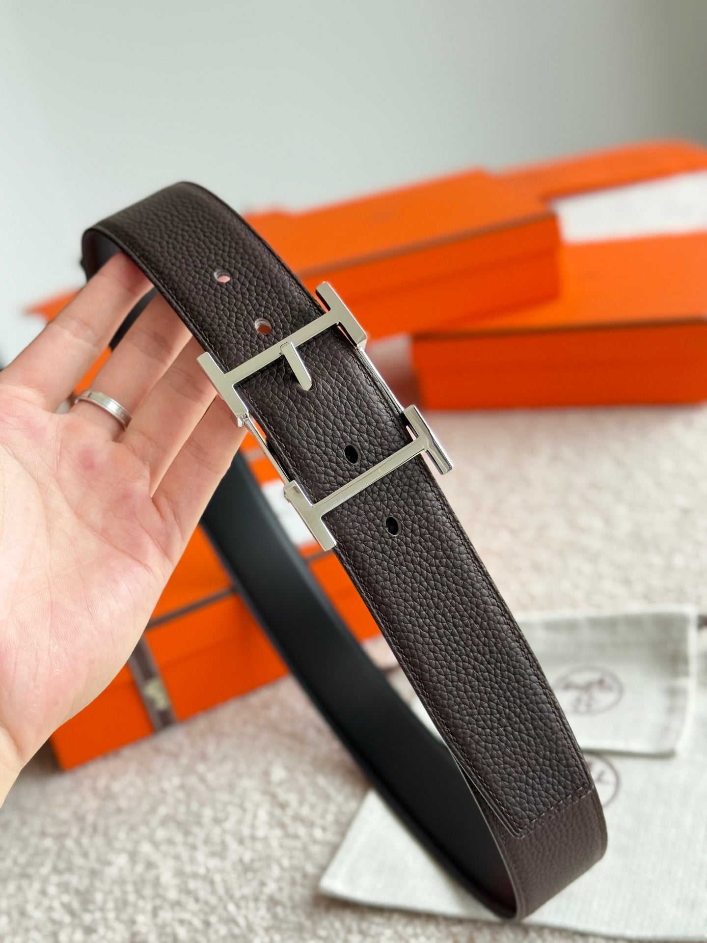 HELENE HADRIEN REVERSIBLE LEATHER BELT — BLACK & CHOCOLATE (SILVER HARDWARE, 38MM)