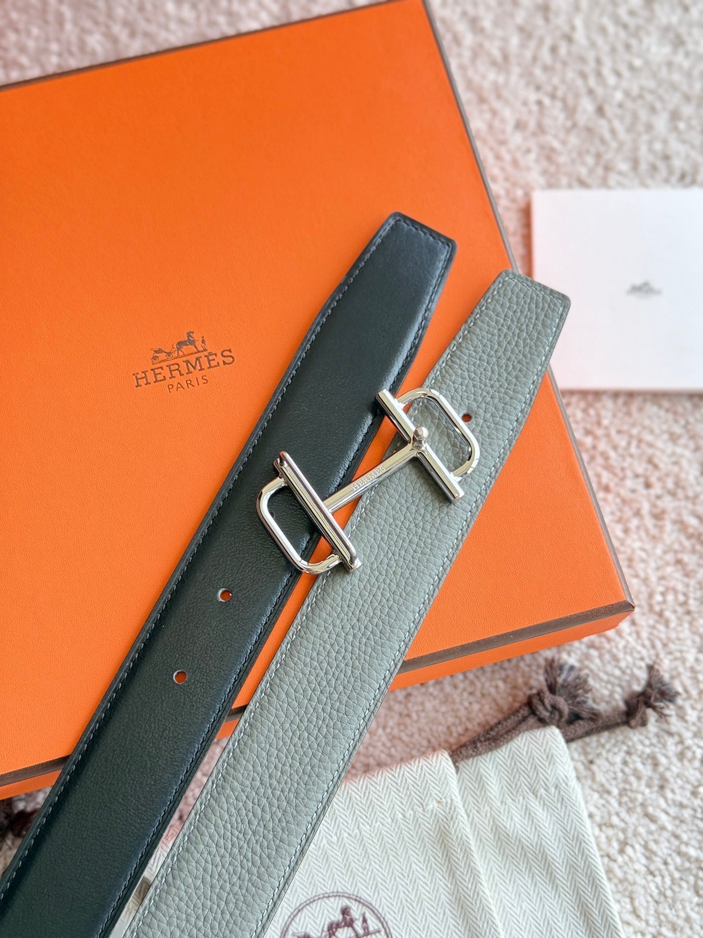 HELENE ROYAL LEATHER BELT — GRAY & BROWN (SILVER HARDWARE, 32MM)