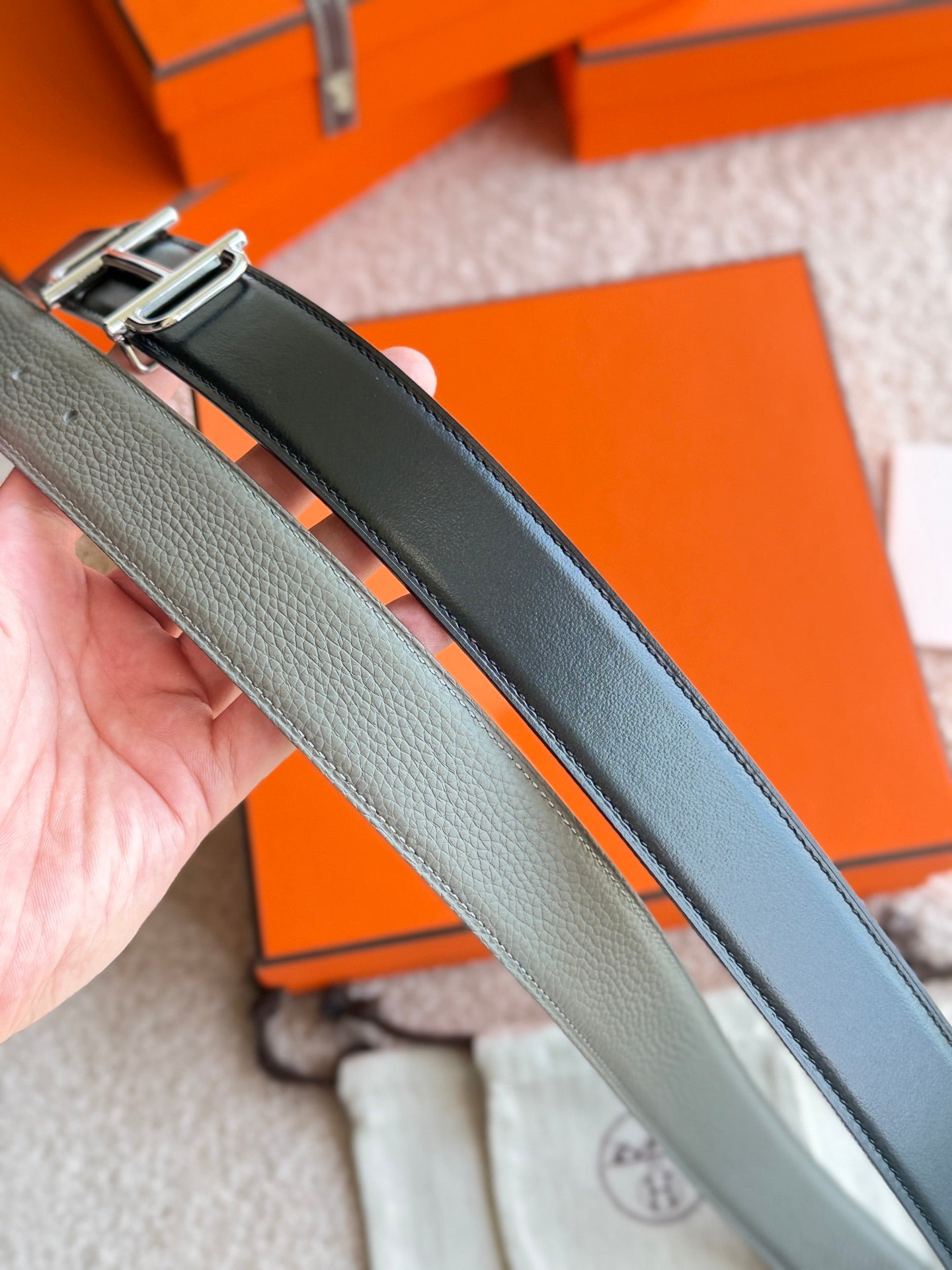 HELENE ROYAL LEATHER BELT — GRAY & BROWN (SILVER HARDWARE, 32MM)