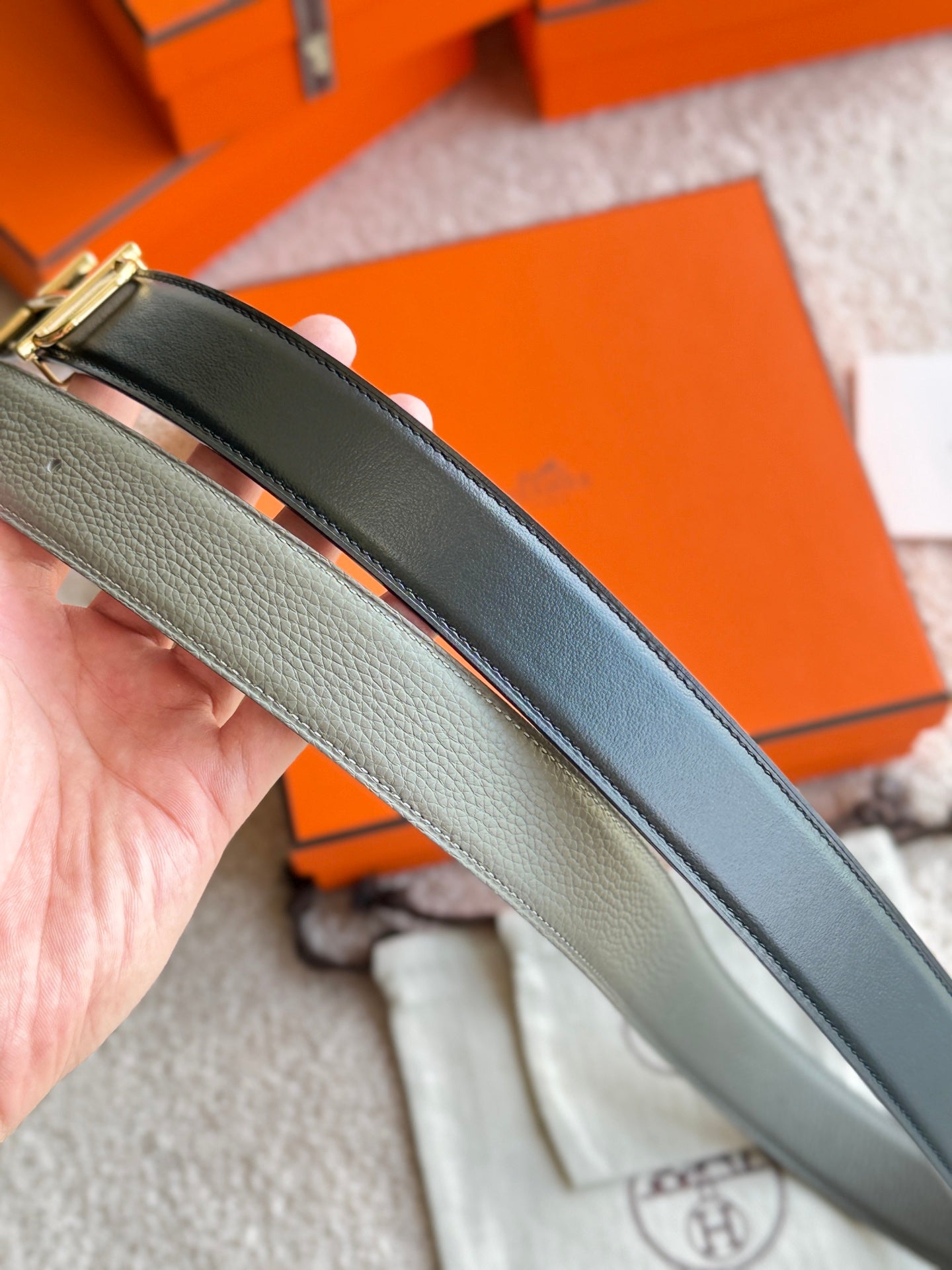 HELENE ROYAL LEATHER BELT — GRAY & BROWN (GOLD HARDWARE, 32MM)