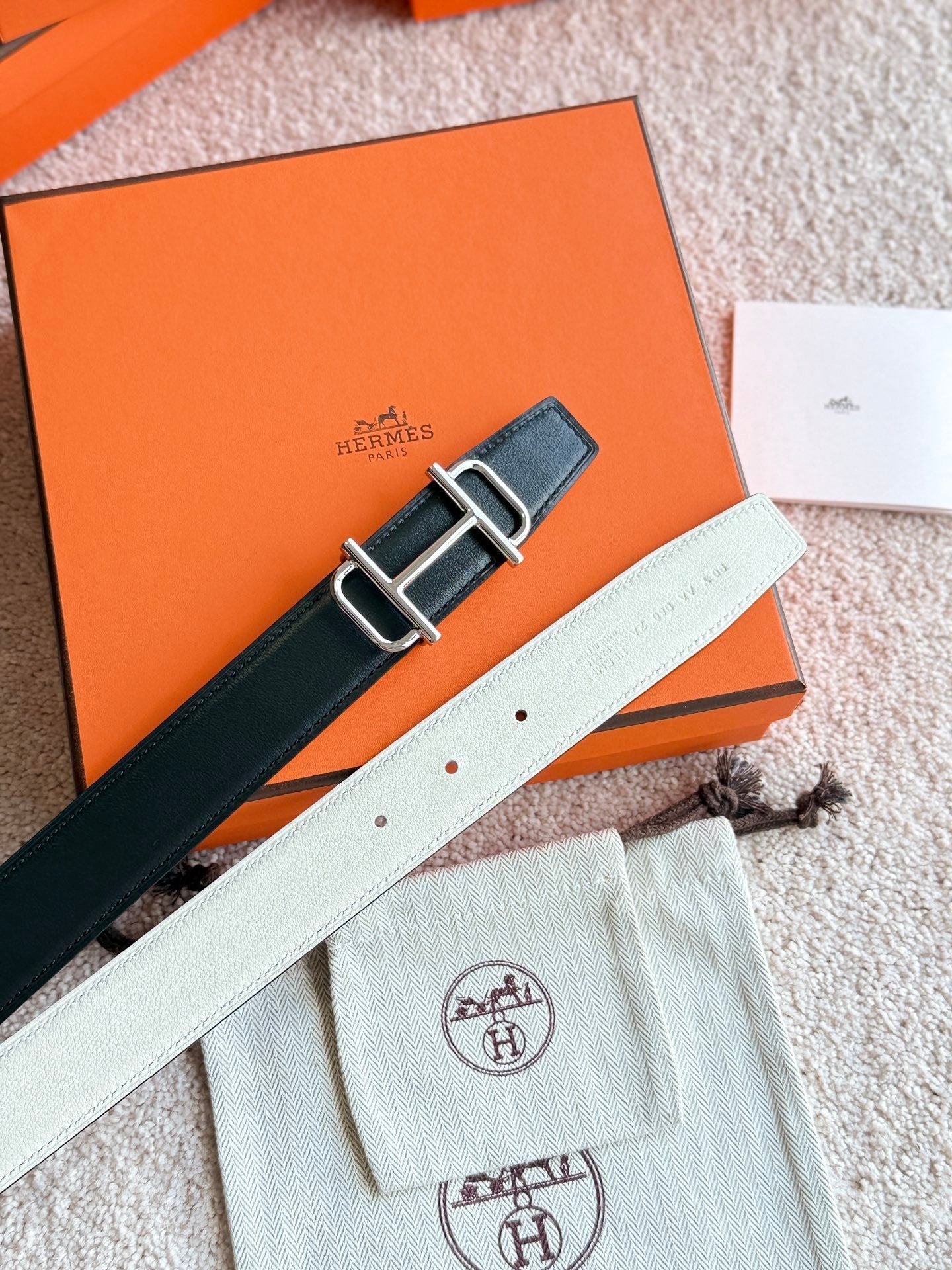 HELENE ROYAL LEATHER BELT — IVORY (SILVER HARDWARE, 32MM)