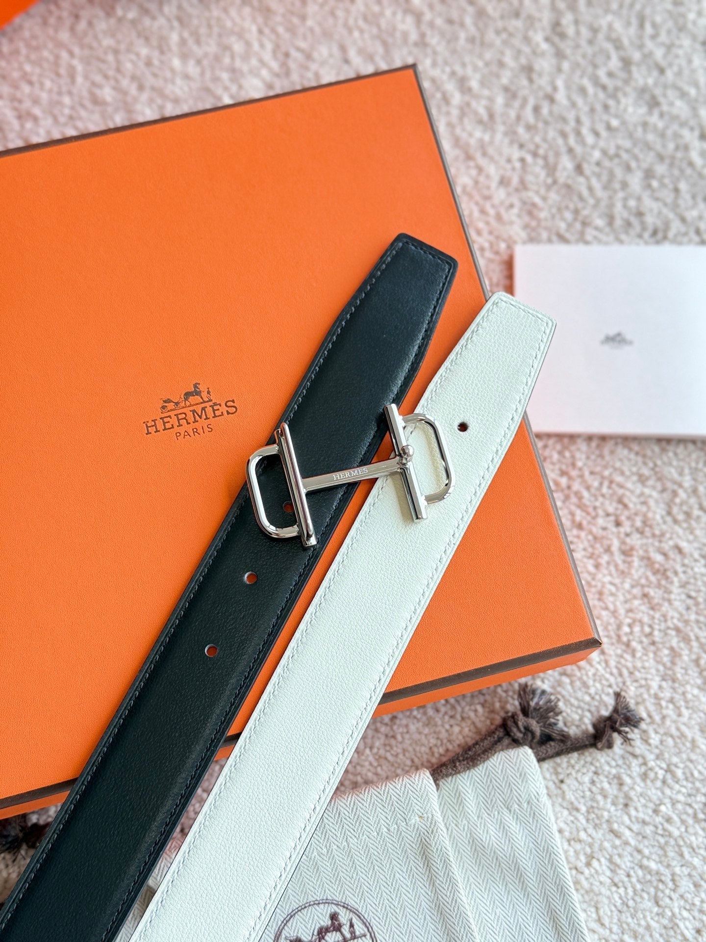 HELENE ROYAL LEATHER BELT — IVORY (SILVER HARDWARE, 32MM)